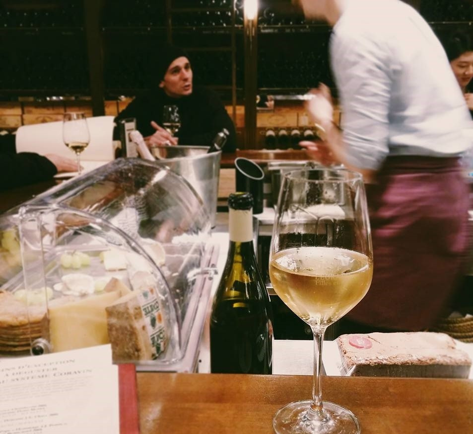 파리 와인바.jpg