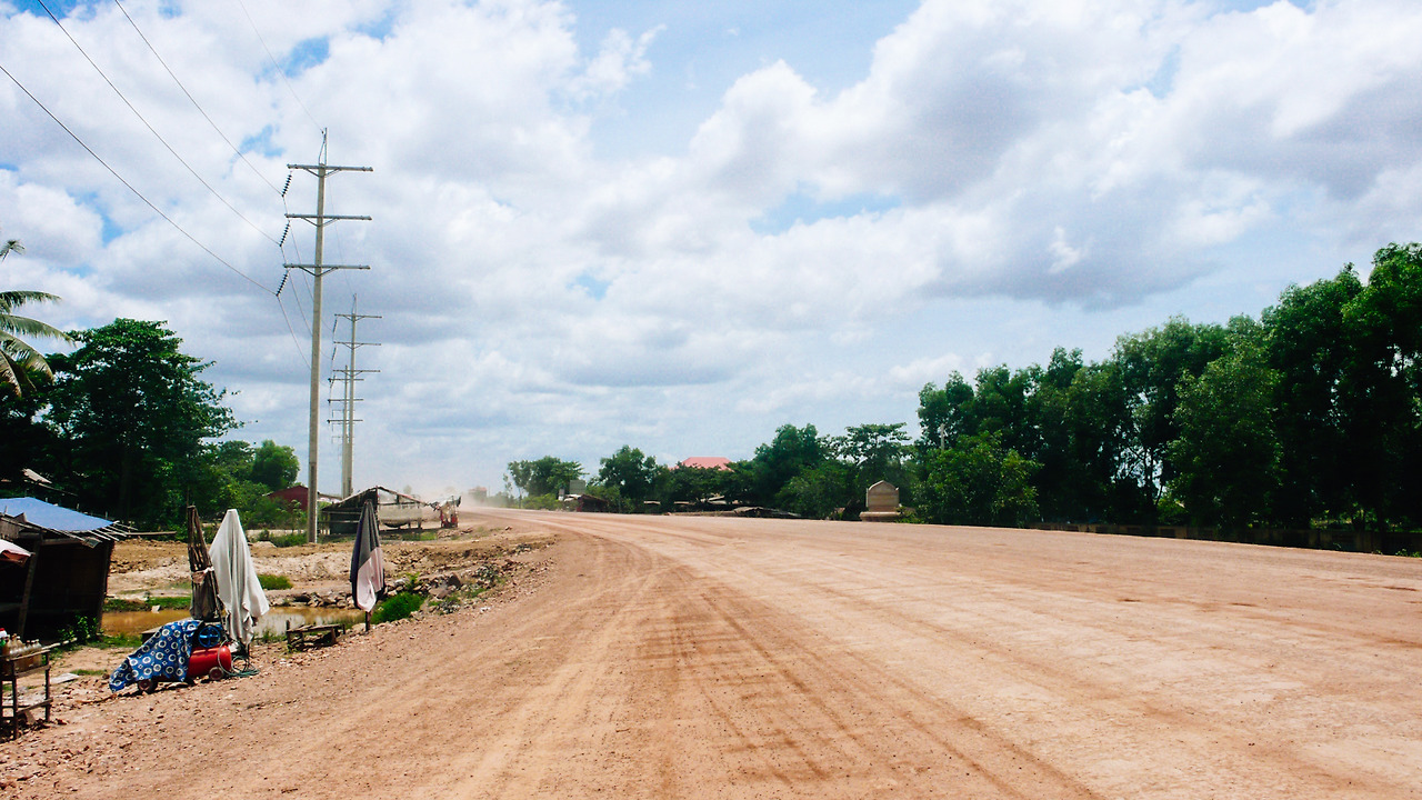 03 캄보디아 택시 길_ret.jpg