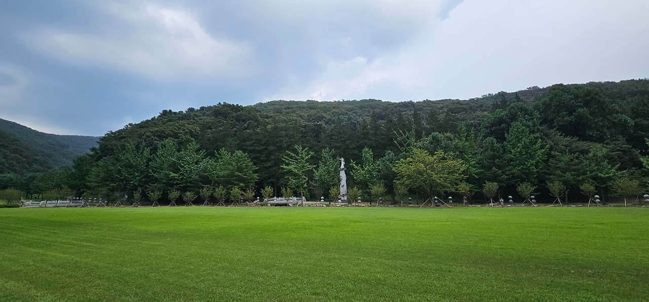 자신을 높이는 이는2.jpg