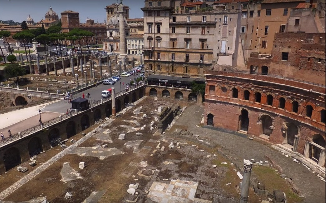 03-1 markets of trajan.jpg