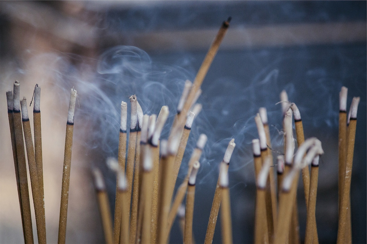 incense-699434_1920.jpg