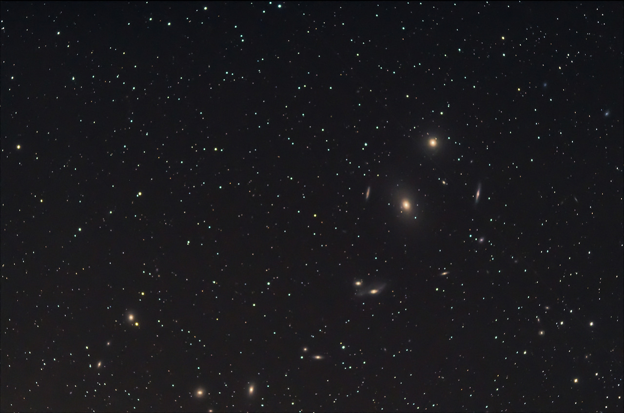Markarian_chain.jpg