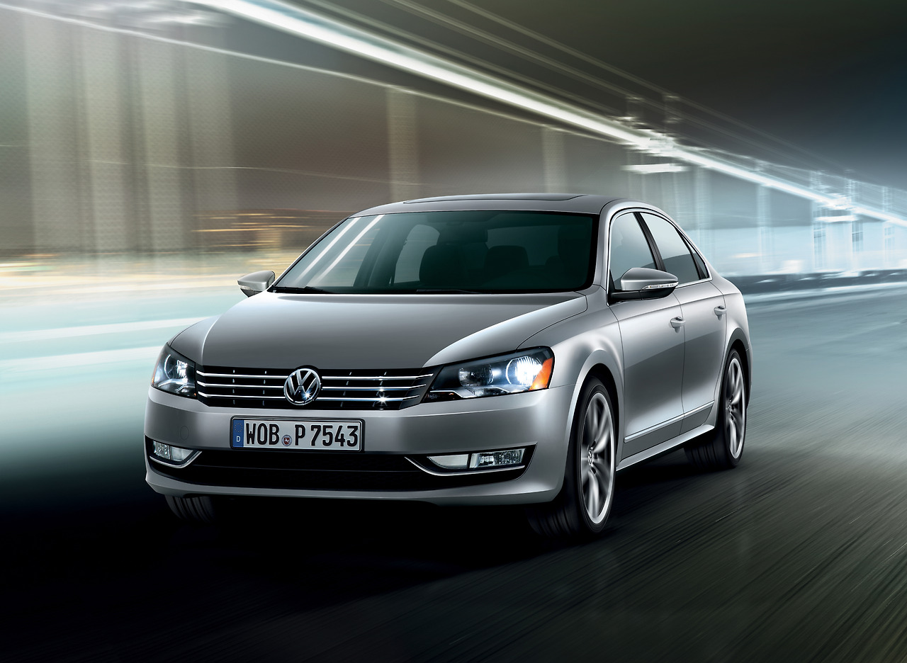 [폭스바겐] 파사트_이미지컷_반측면1.jpg