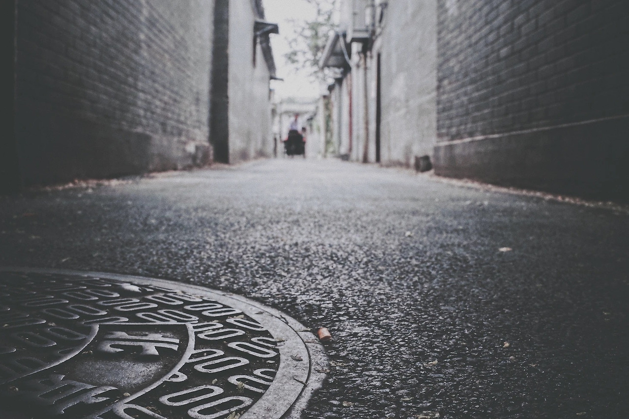 Time hole_photo-1562930060-d8e4f8a8a5b2.jpg