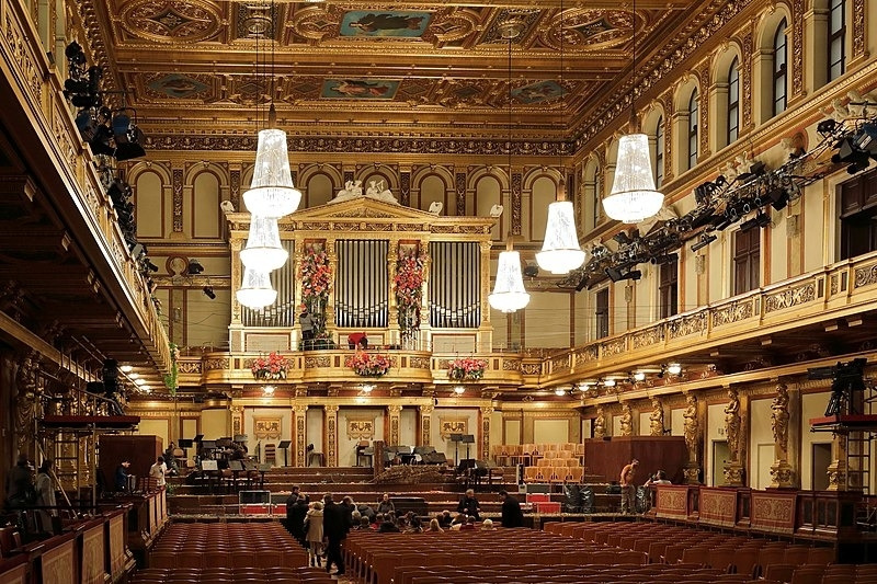 vienna-musikverein-golden-hall-goldener-saal-new-years-eve-concert-philharmonic-orchestra-big.jpg