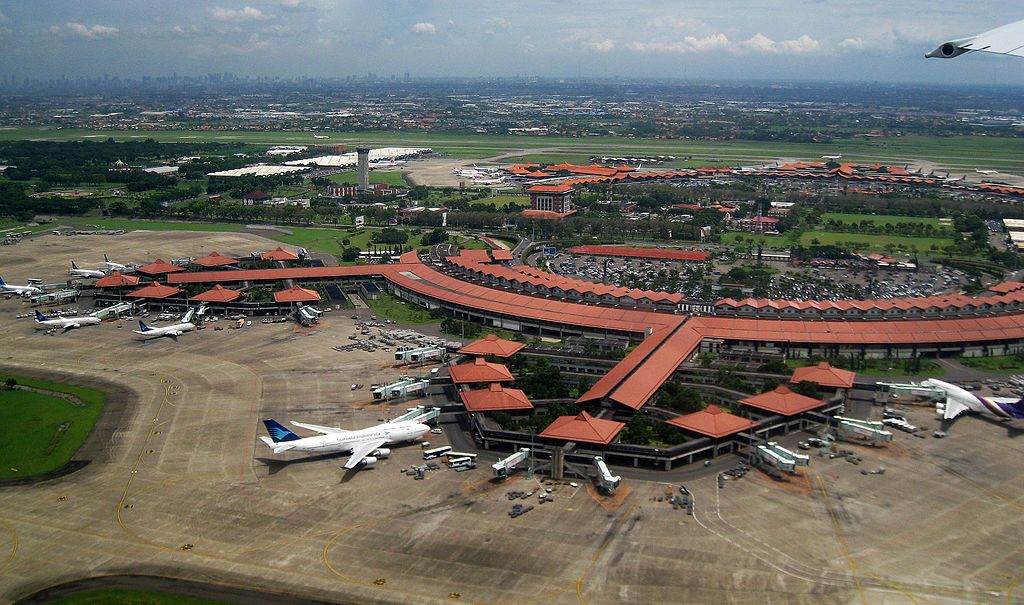 Soekarno-Hatta_Airport_aerial_view.jpg