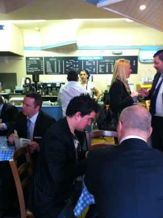 회사 앞 카페.jpg