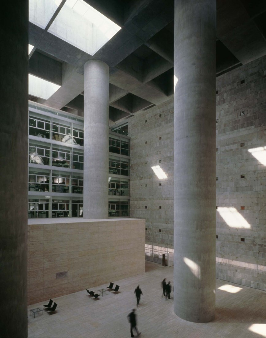 metalocus_campo-baeza_caja-granada_01 (1).jpg