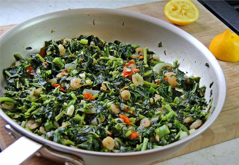 jamaican-callaloo-with-shrimp-10.jpg
