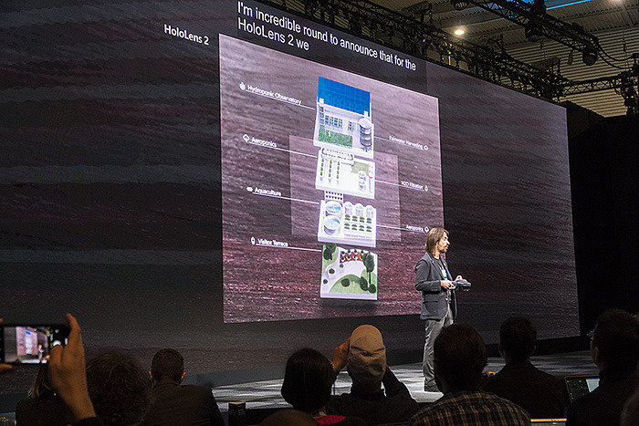 hololens2_04.jpg
