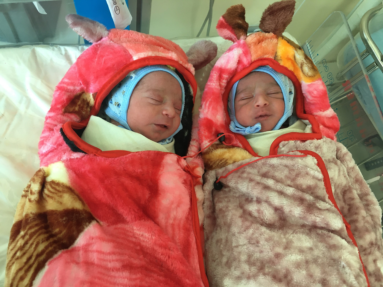 YEMEN twin with MWs 01.jpg