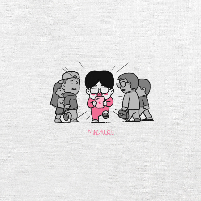 스마트폰 나가신다 길을길을 비켜라.jpg