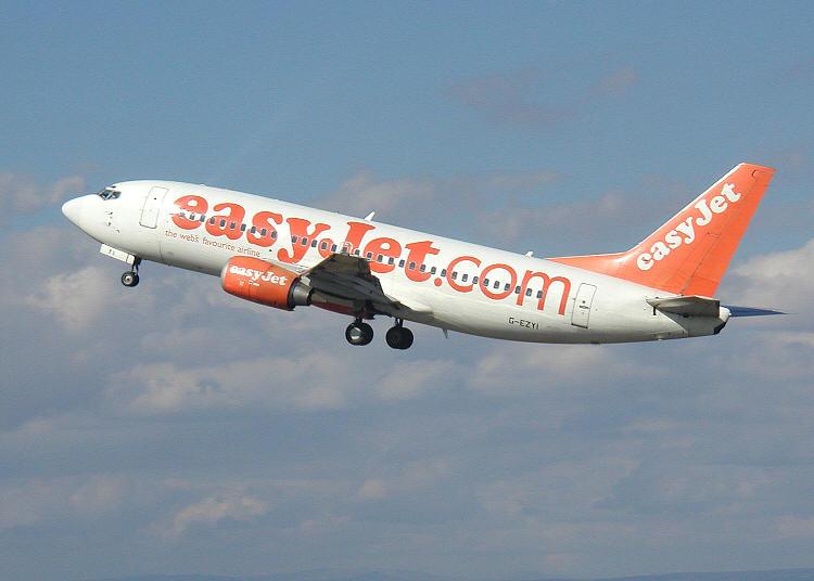 Easyjet.ezyi.b737.750pix.jpg