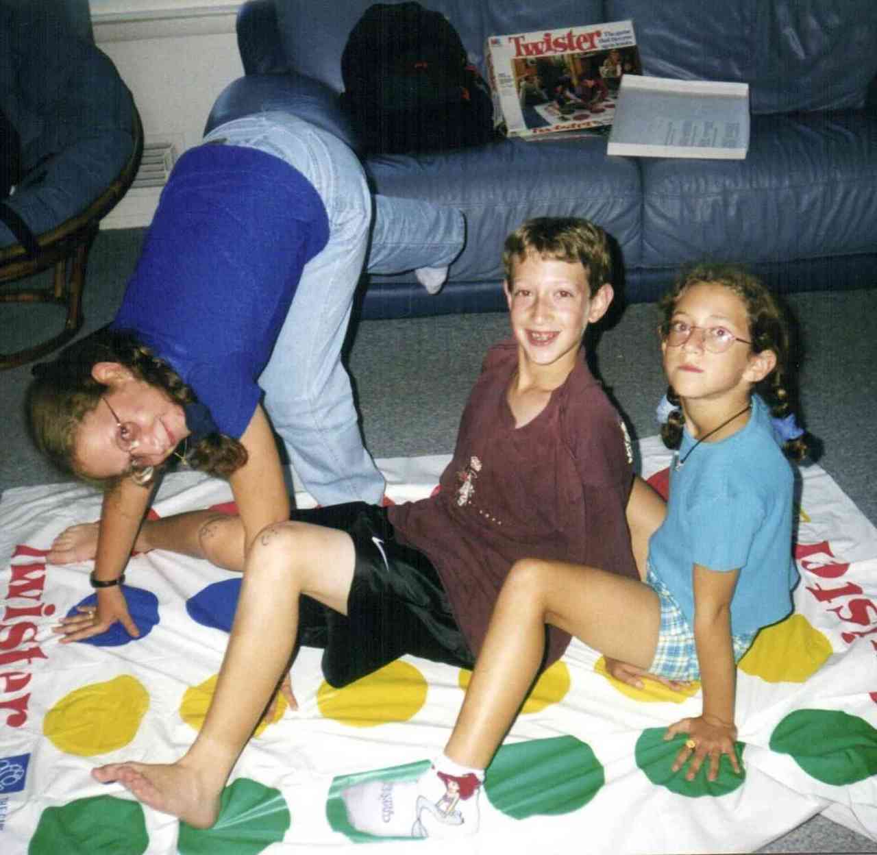 mark-zuckerberg-siblings-4-fa894ae5769946c9b2f23a242efb02df.jpg