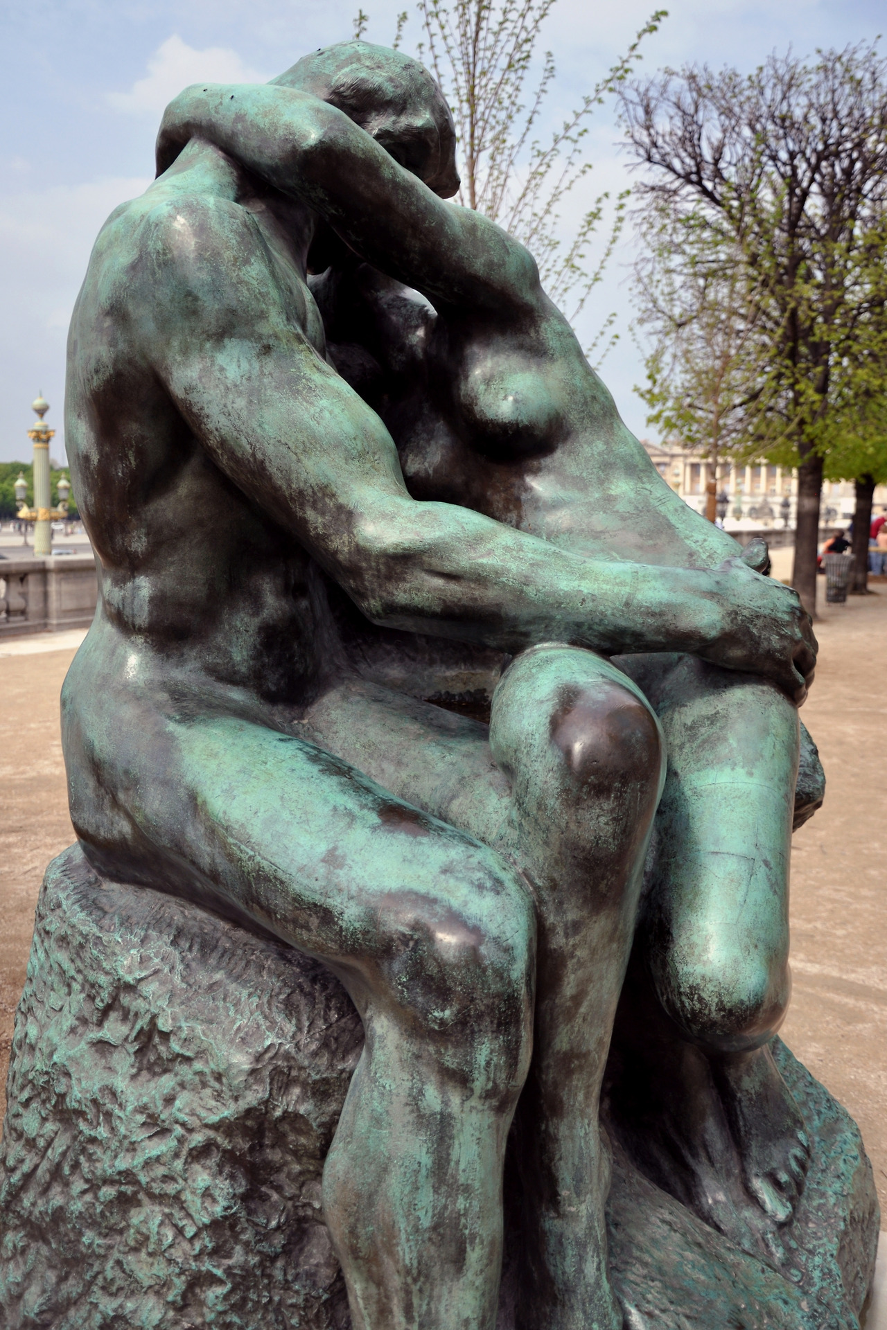 Tuileries_Rodin_Le_Baiser_120409_4.jpg