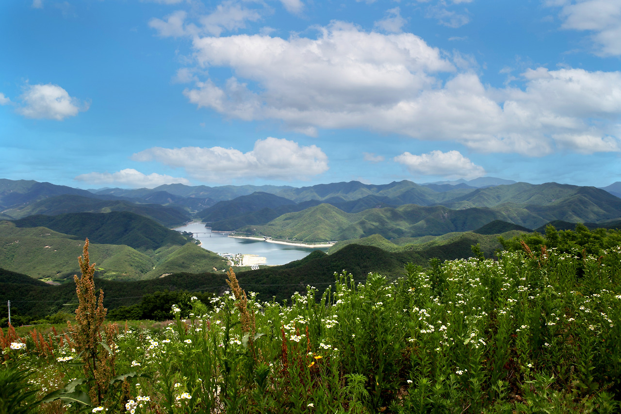 8. 화산산성 하늘전망대에서 바라본 풍경.jpg