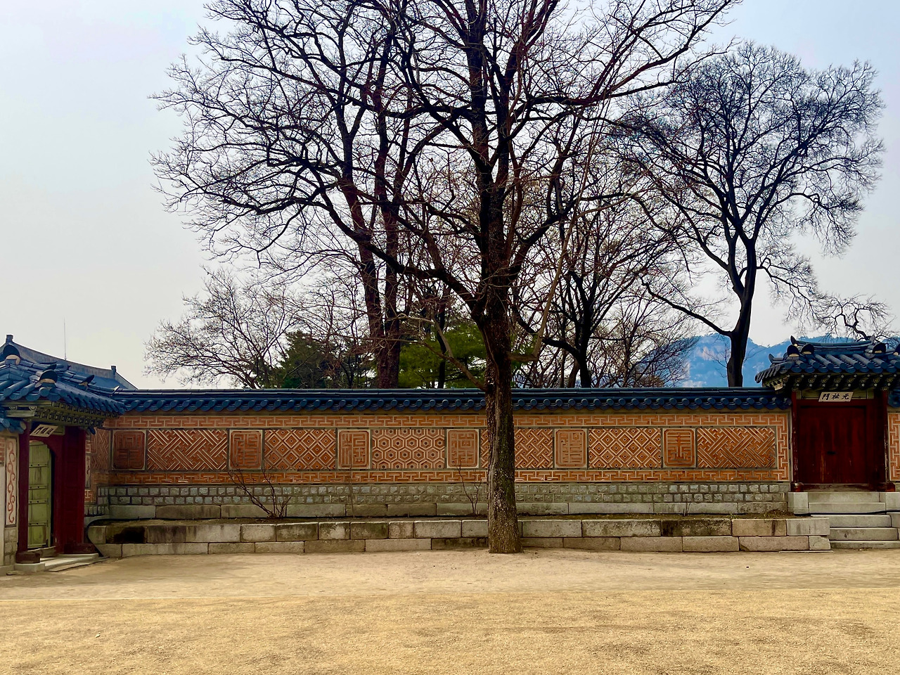 경복궁 교태전 동쪽 담장 - 49.jpg