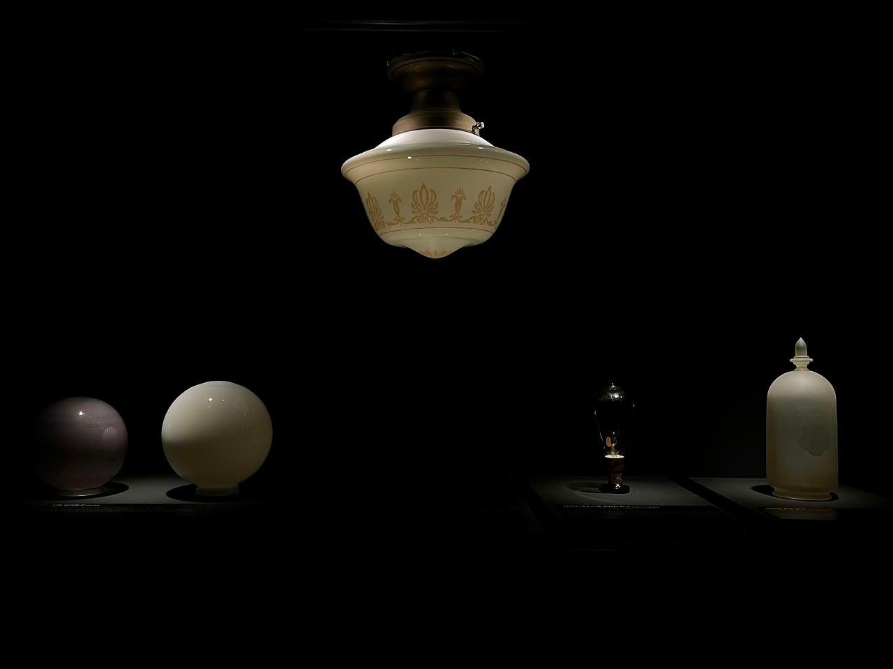 241213 모던 라이트_대한제국 황실 조명 - 2.jpg