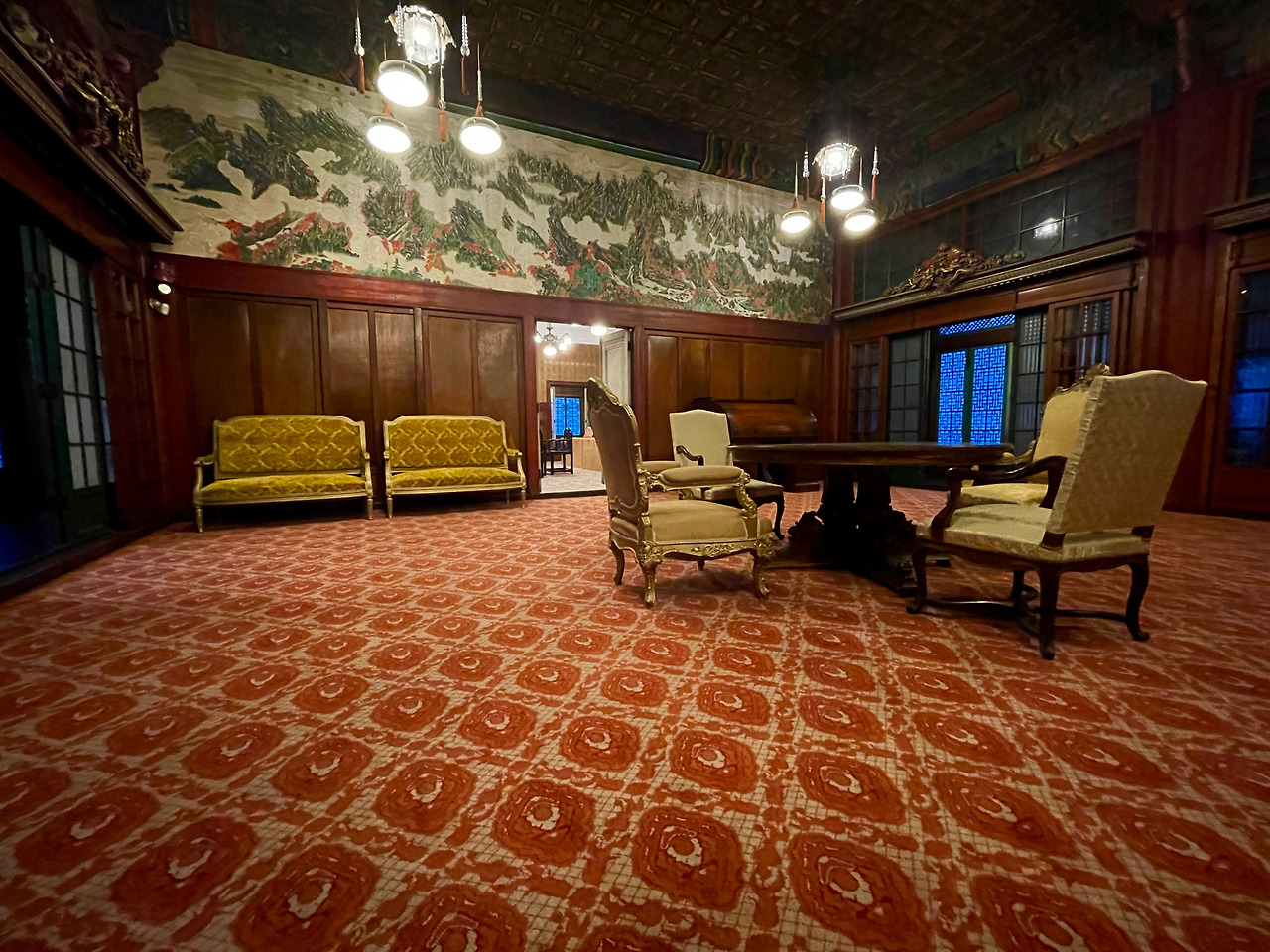 창덕궁 희정당의 밤02.jpg