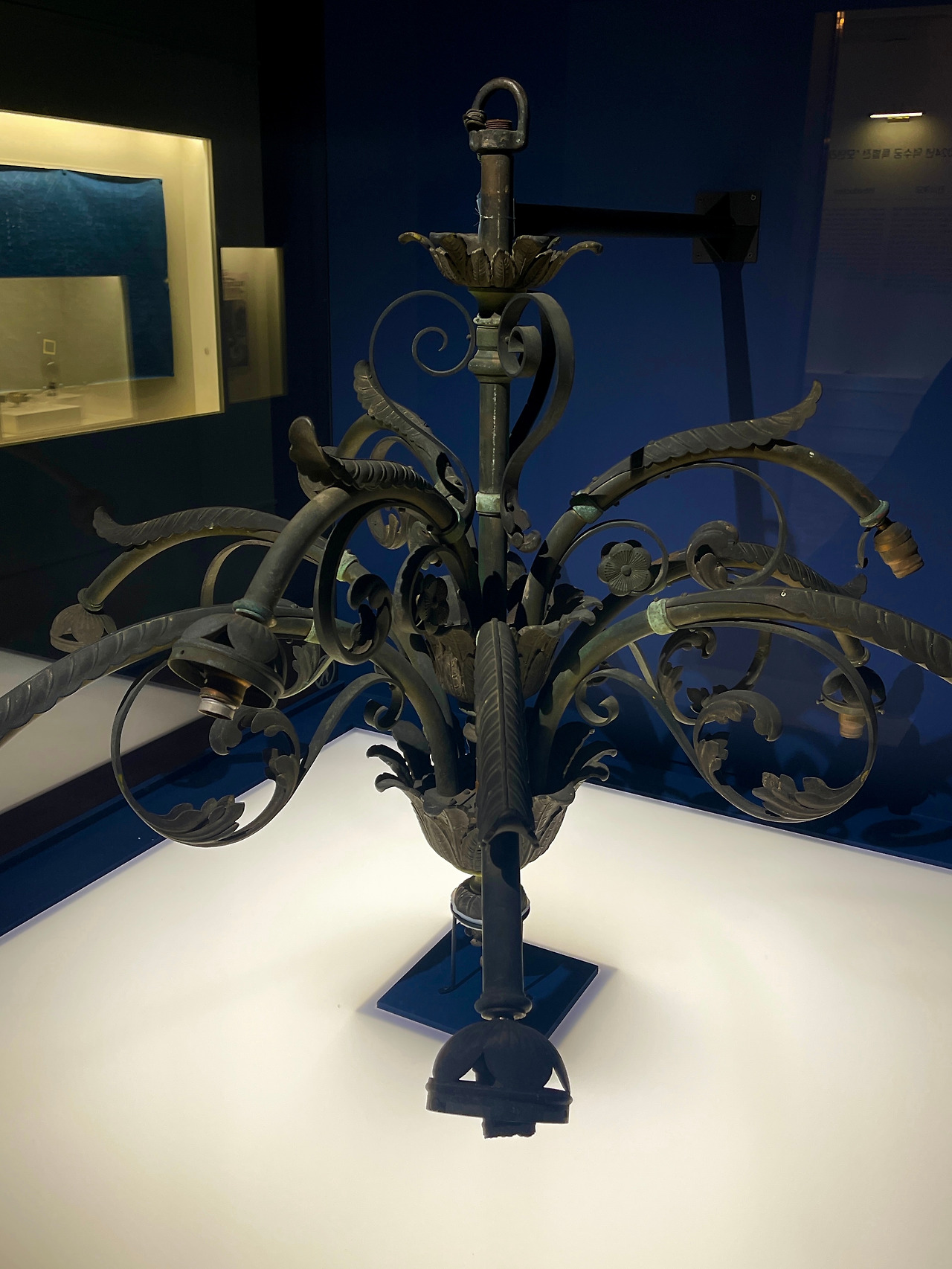 241213 모던 라이트_대한제국 황실 조명 - 88.jpg