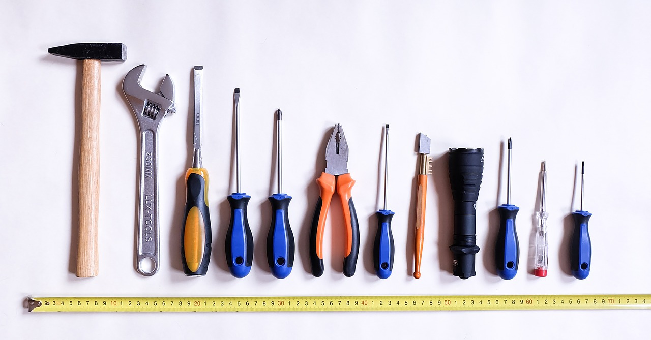 tools-2145770_1280.jpg