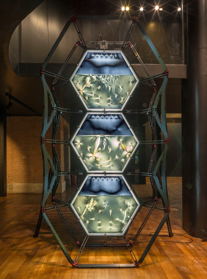 태양들의 먼지 (La Poussiere de Soleils).jpg