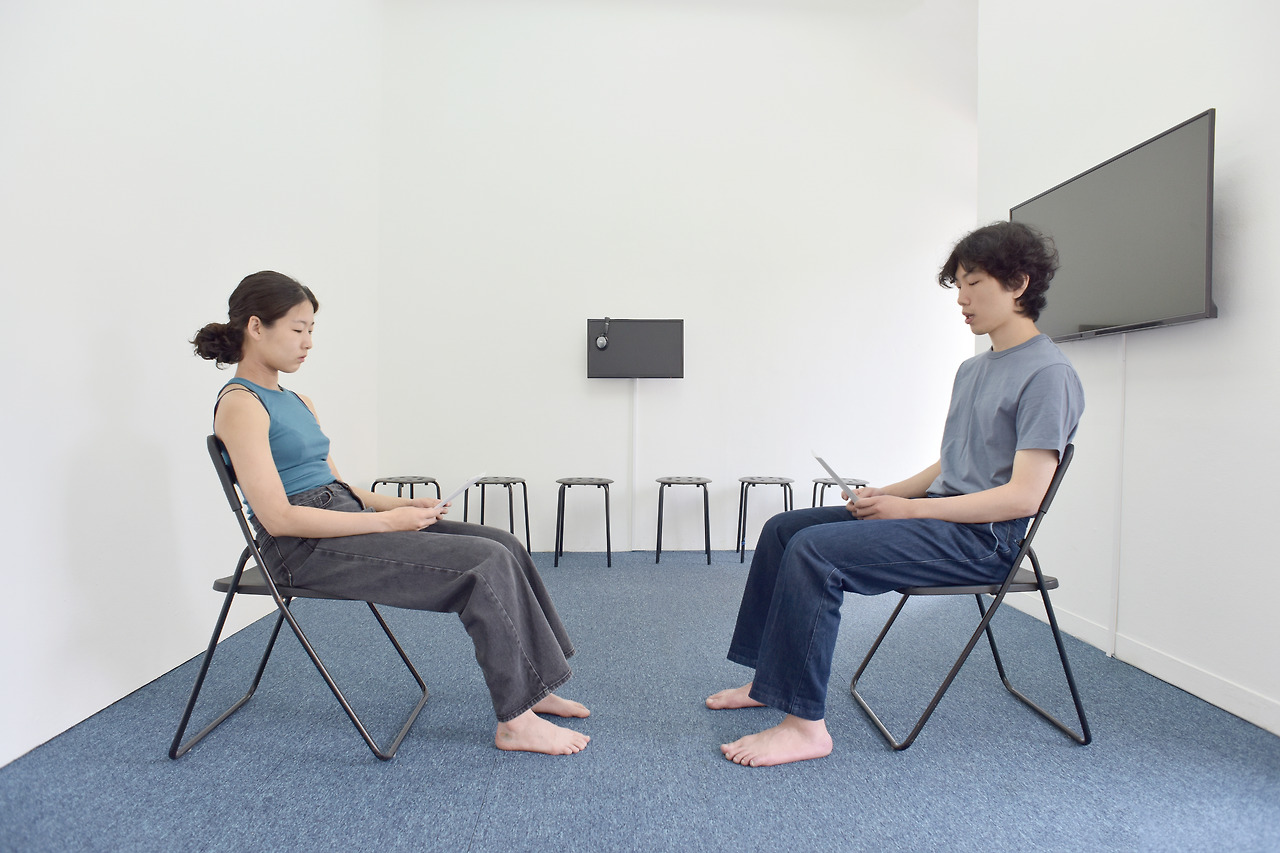 유지영, _와스스와스스_ 퍼포먼스 전경(사진_ 안부)(2).jpg