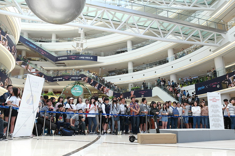 KT-배터리-SAVE-페스티벌-홍진영-몸매 (11).jpg