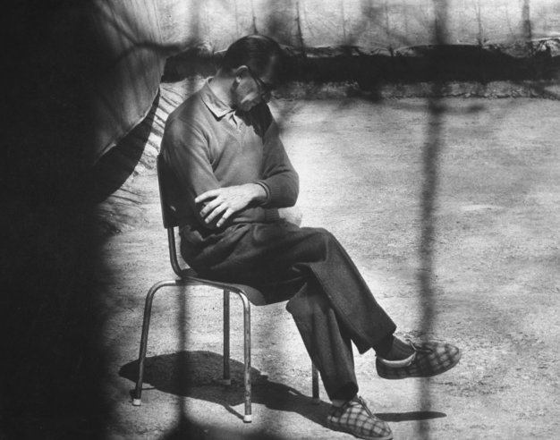 Rare Photos of Adolf Eichmann awaits trial in Israel, 1961 (12).jpg