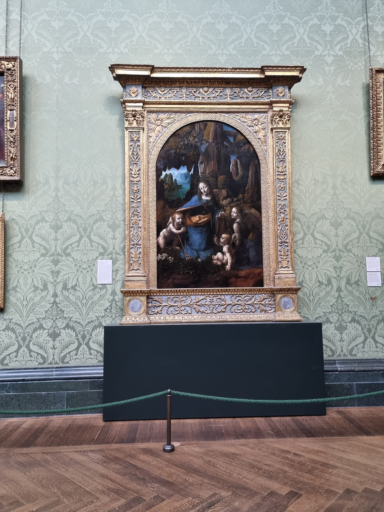 2. 암구르의 성모.jpg