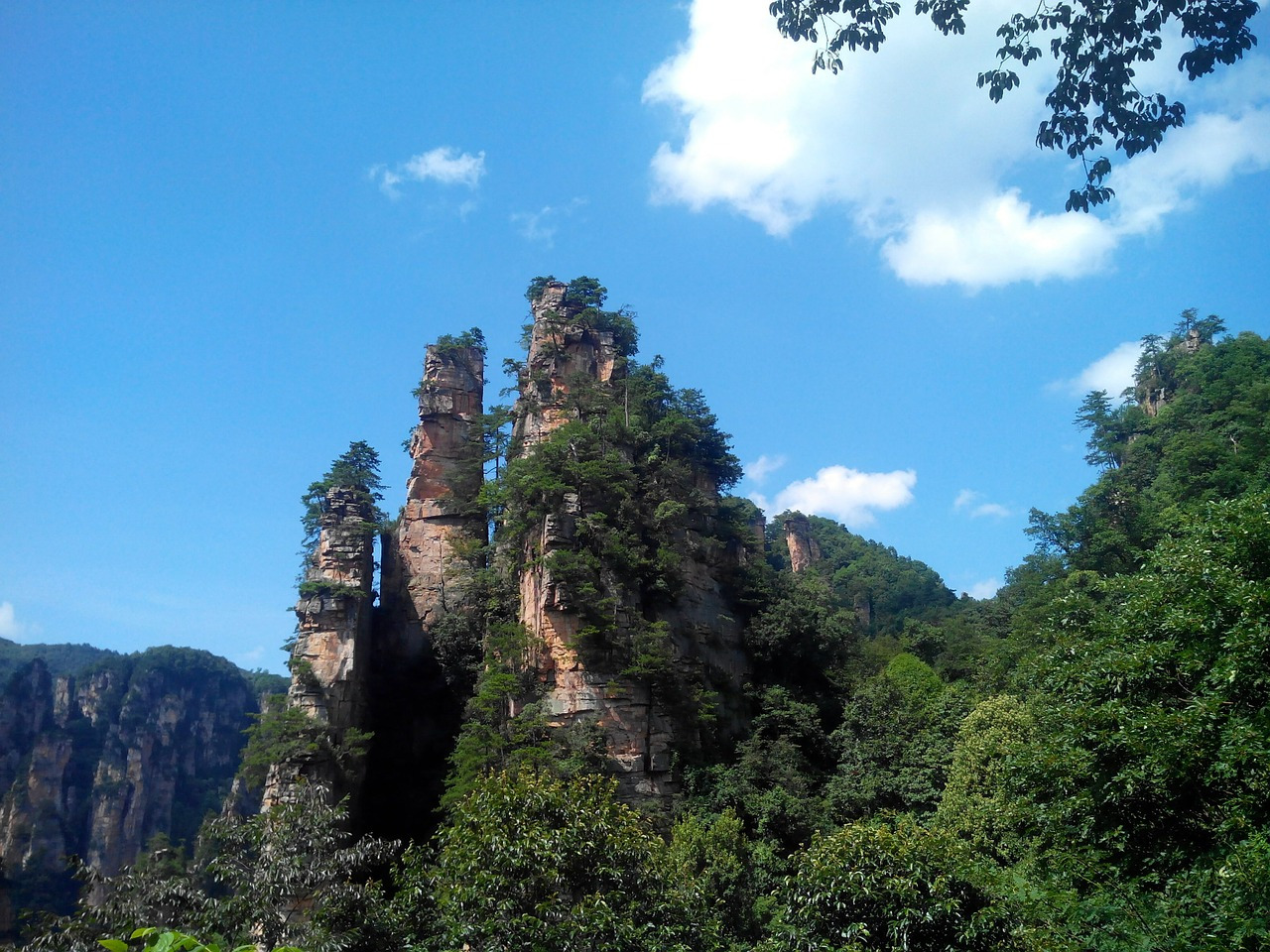 zhangjiajie-439092_1280.jpg