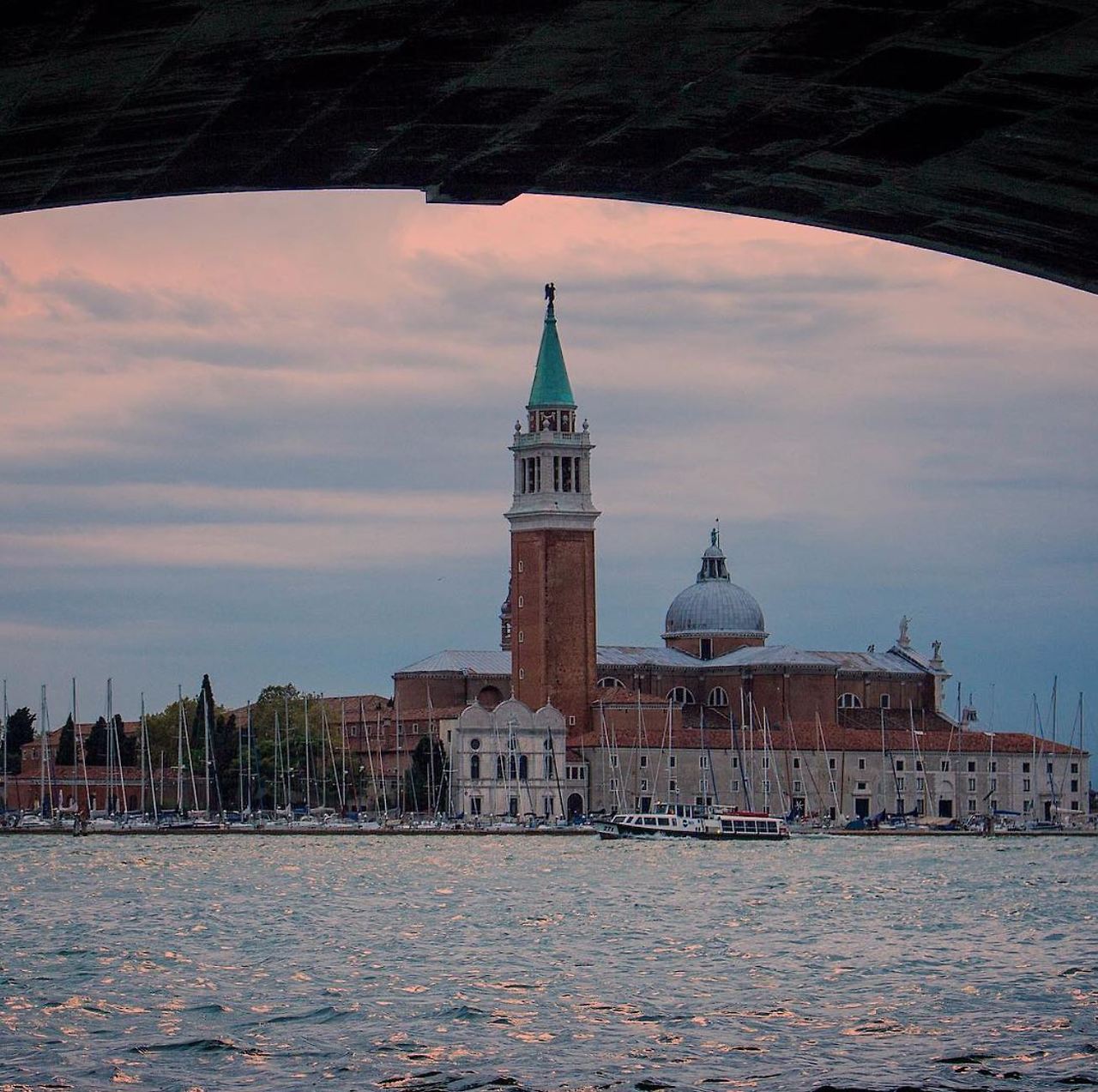 2022-03-10 00_28_09-Jooho(@jooho201) • Instagram 사진 및 동영상 - Chrome.jpg