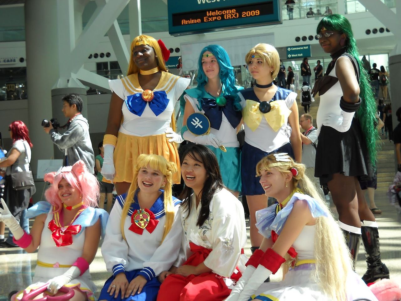 Sailor_Moon_Cosplay_by_Torai_Ichidan.jpg
