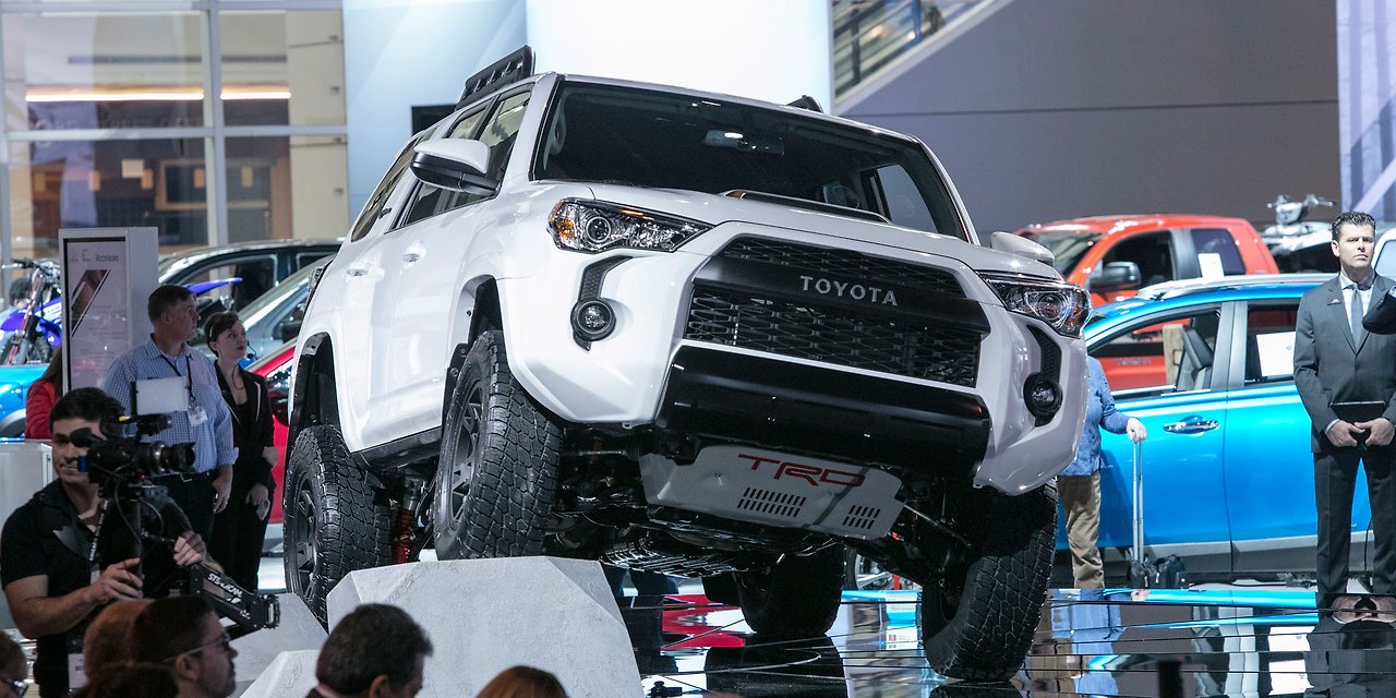 2018-Toyota-4Runner-TRD-1.jpg