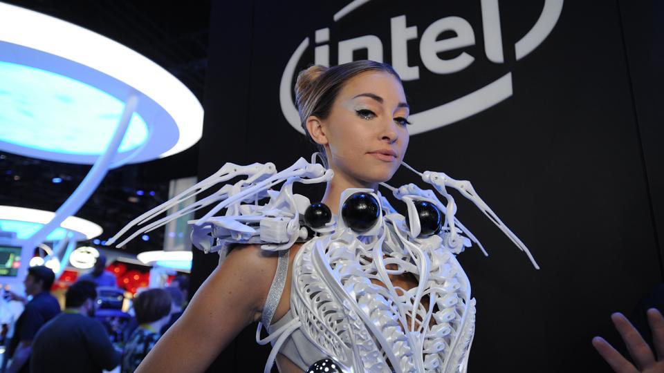INTEL_CES2015_Dress_Lede.jpg