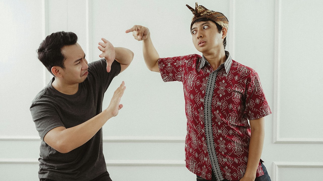 4. 소통이 어렵거나 불친절한 업체.jpg