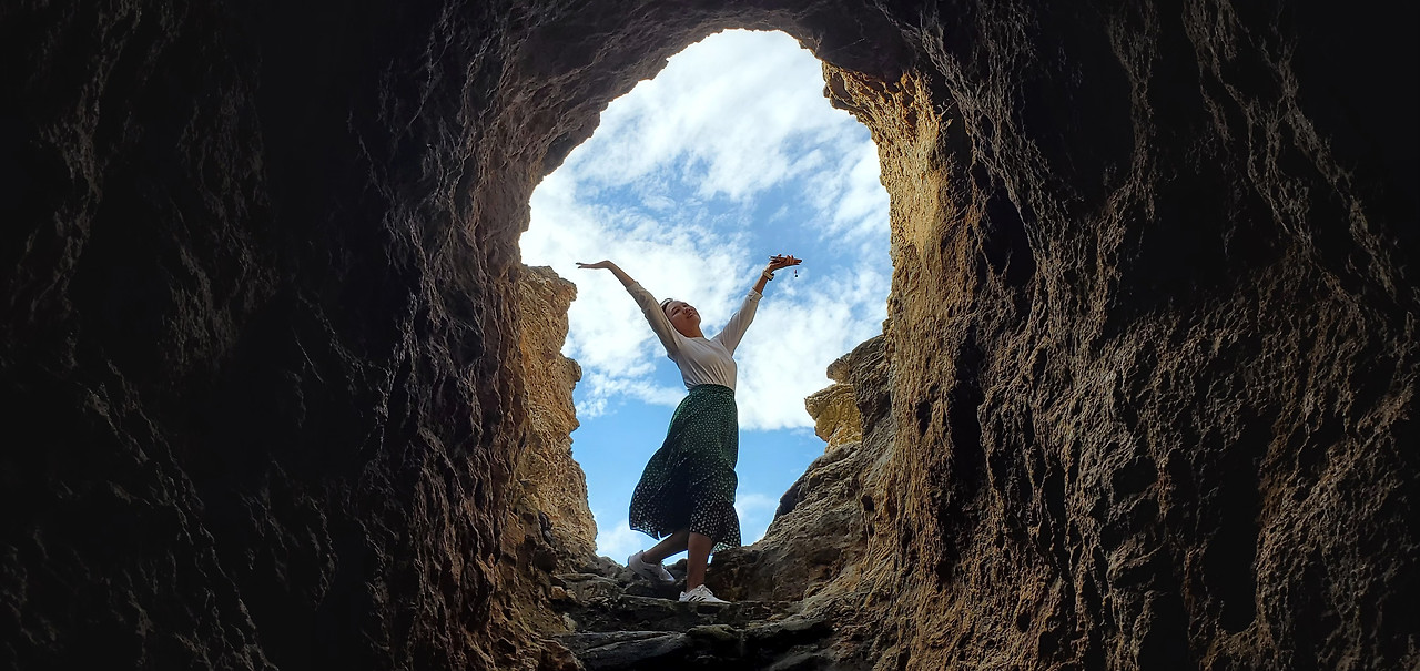 아오모리동굴 엄마.jpg