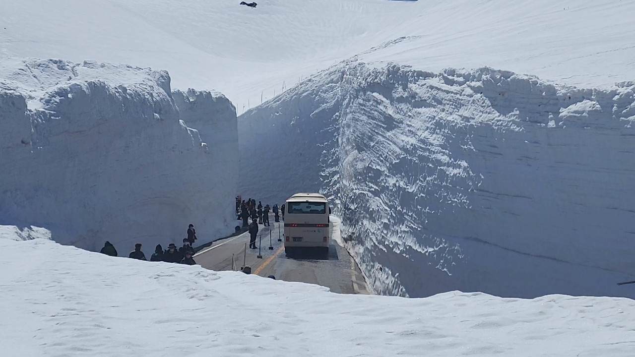 토야마 빙벽 2.jpg