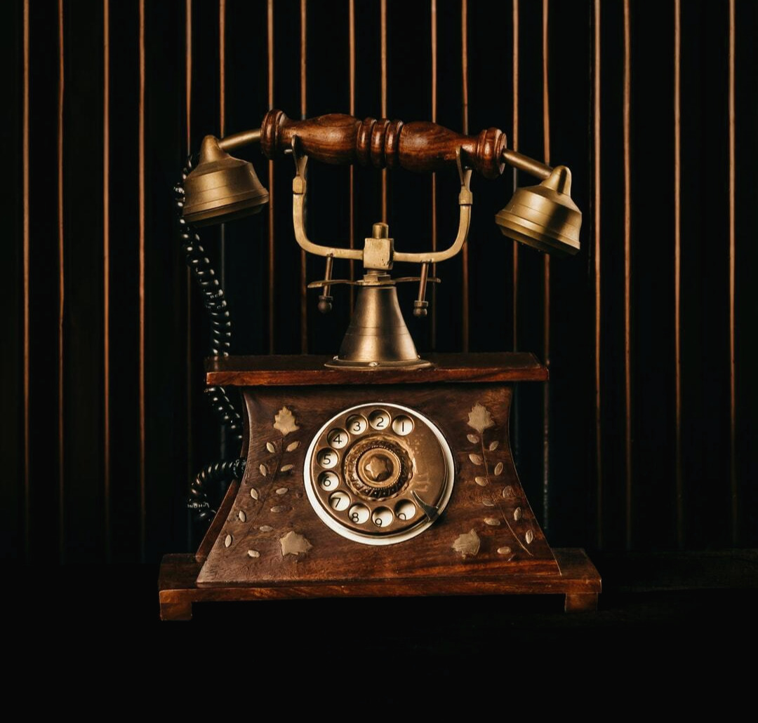 7장 다급한 벨소리.jpg