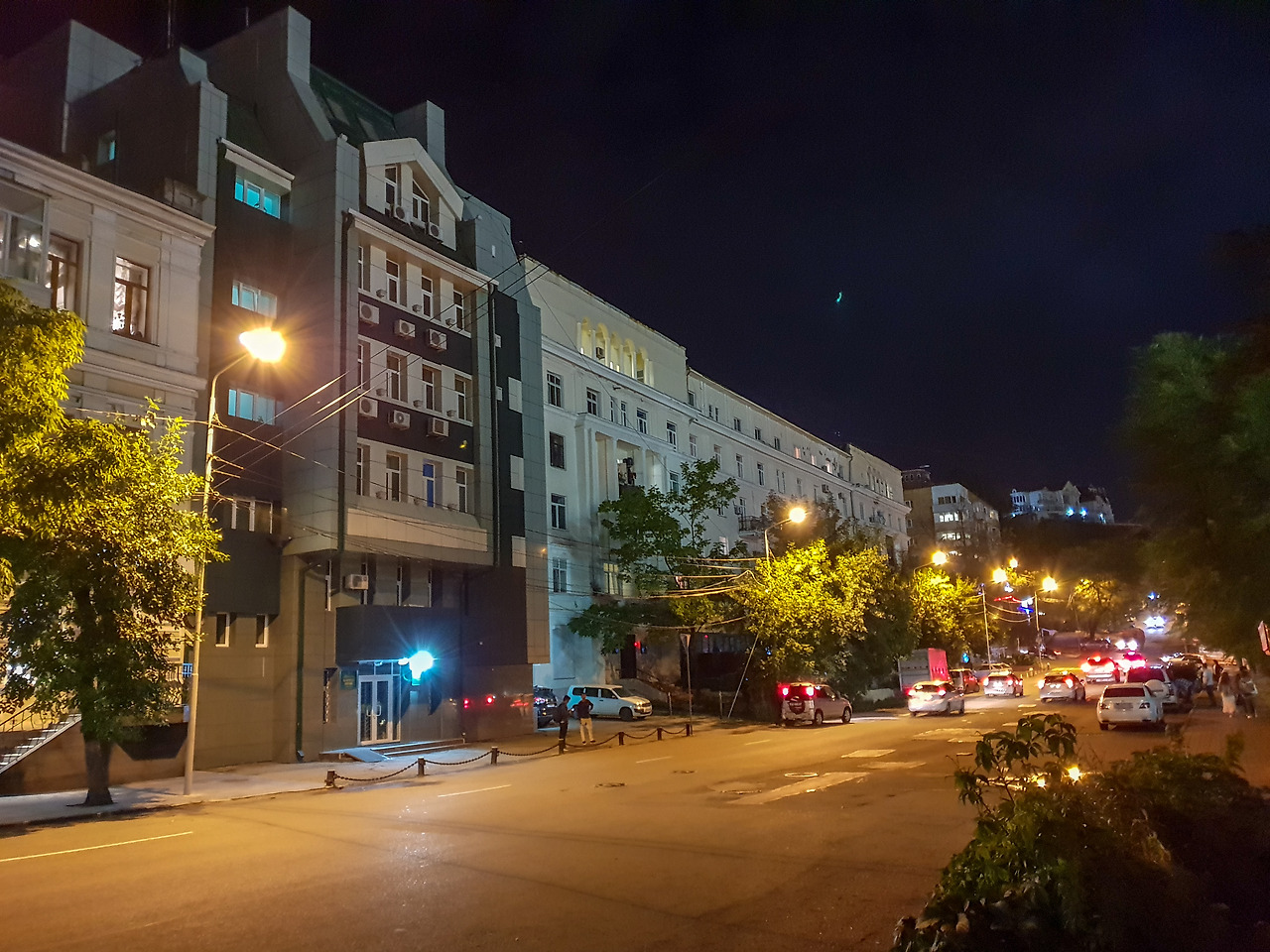 도시가 가까워지는 밤거리.jpg