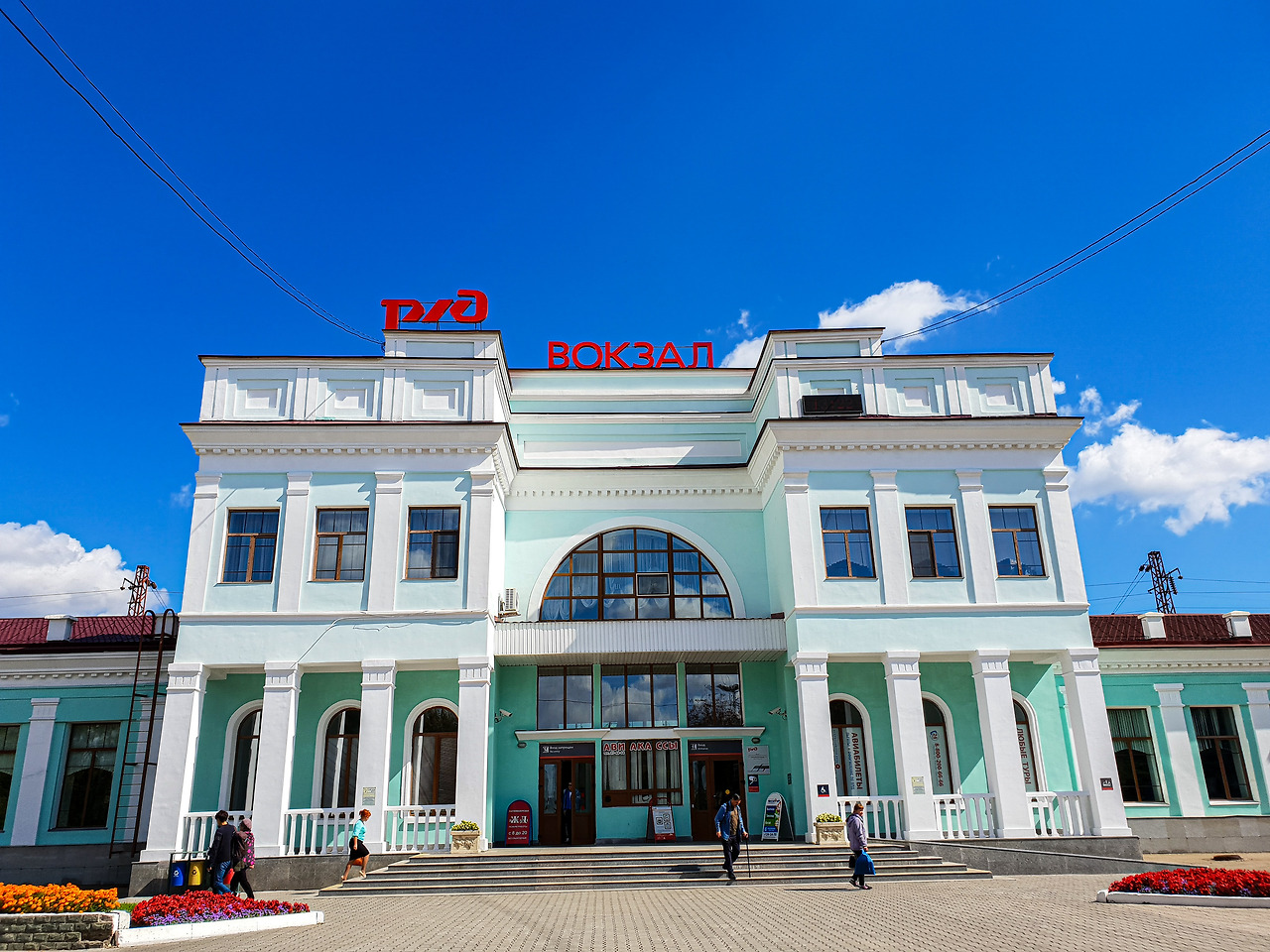 우수리스크 기차역.jpg