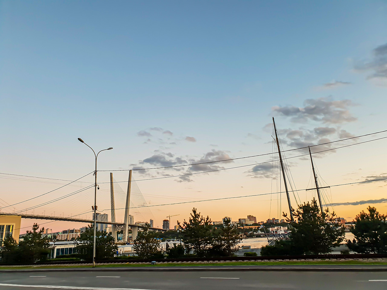 노을이 지는 거리.jpg