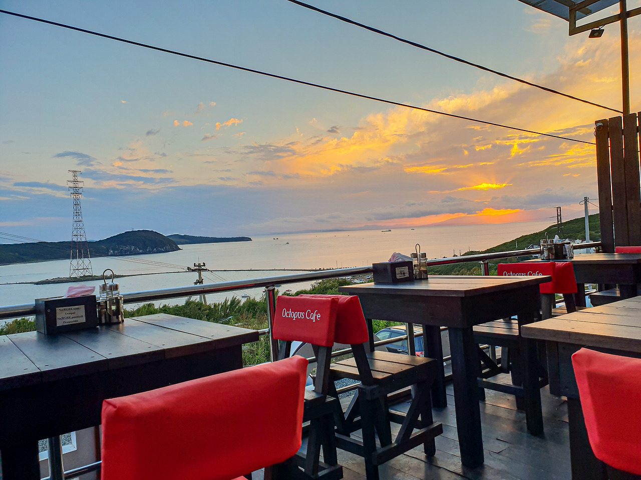 카페2층 전경(해질녘).jpg