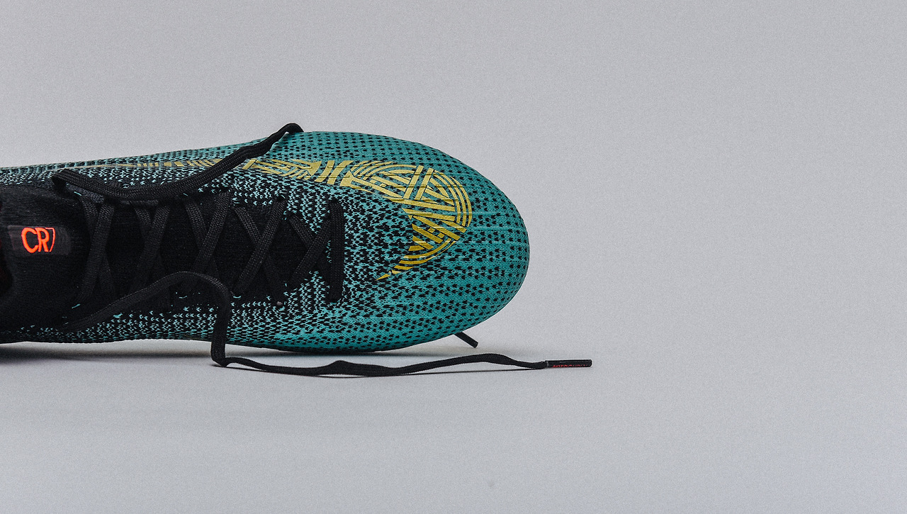 SUPERFLY 6 ELITE CR7 FG_009.jpg