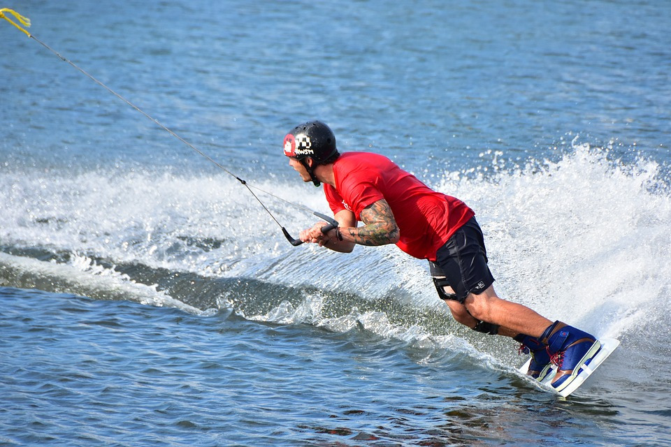 wakeboard-1701825_960_720.jpg