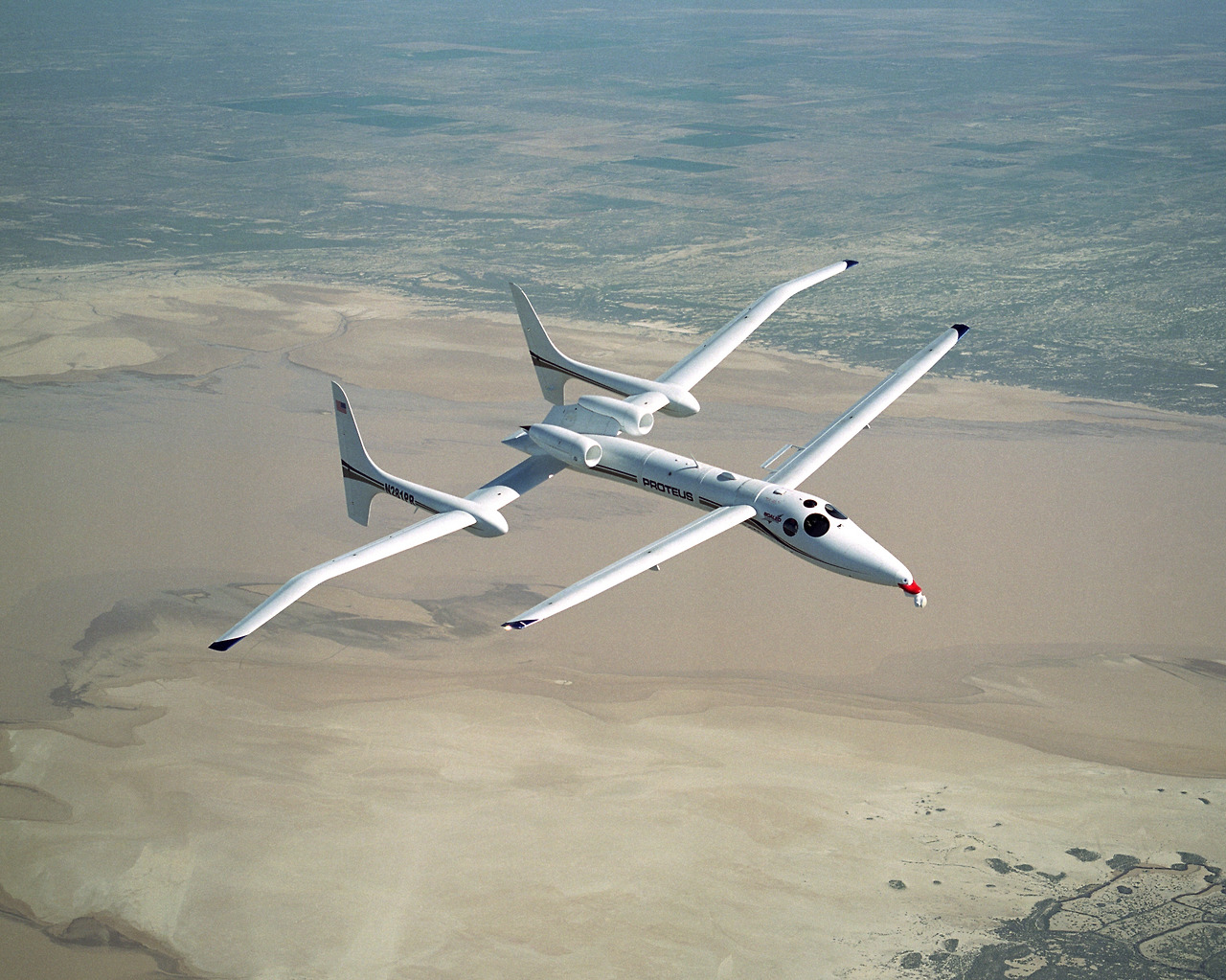 Scaled_Composites_Proteus_in_flight_1.jpg
