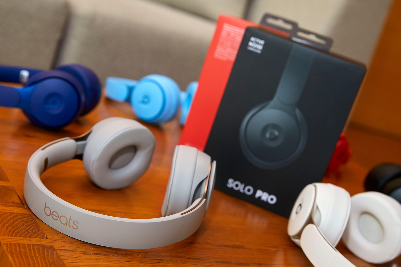 Beats by Dr. Dre_Beats Solo Pro Session_Dec. 06 2019 (3).jpg