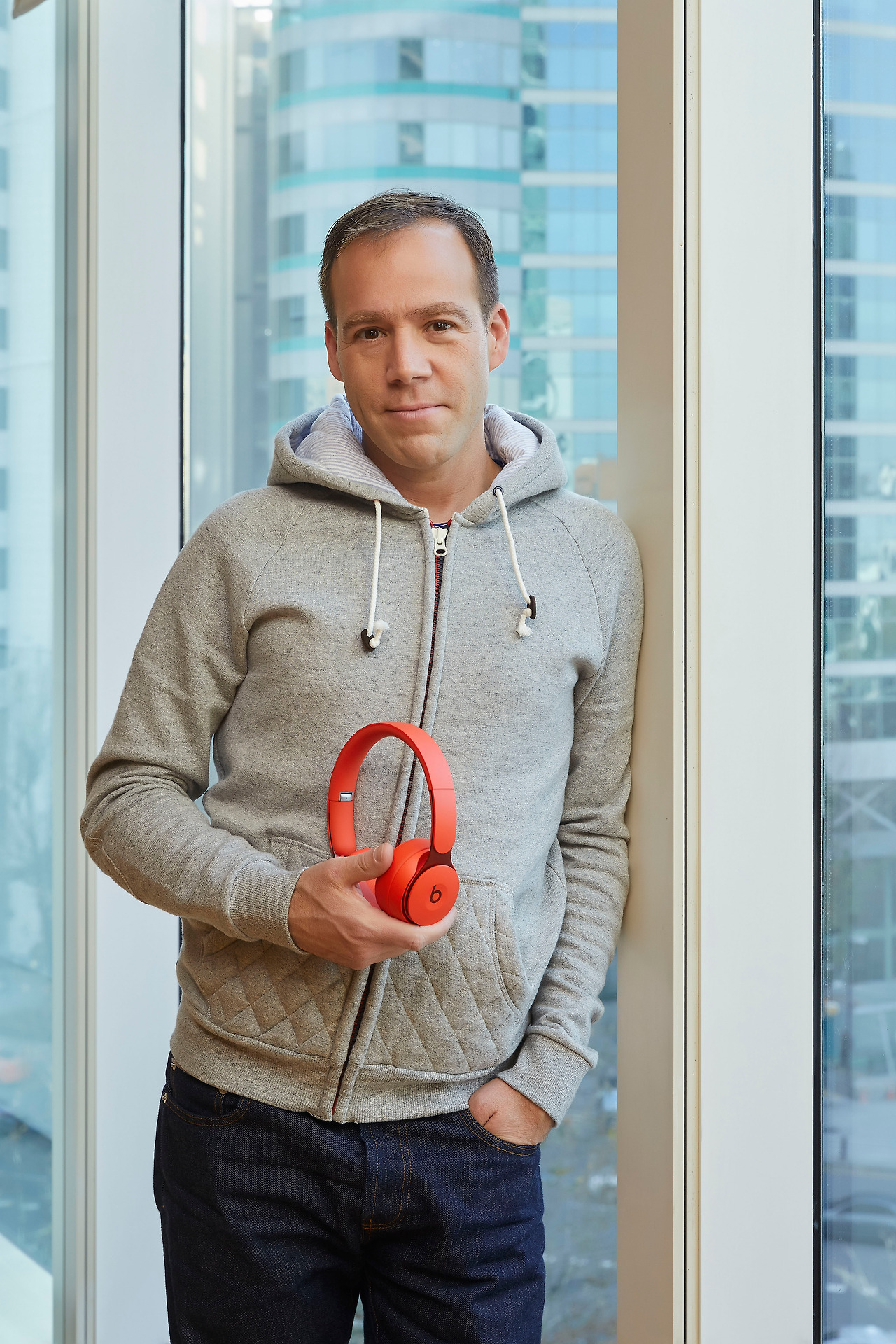 Beats by Dr. Dre_Beats Solo Pro Session_Dec. 06 2019 (1).jpg