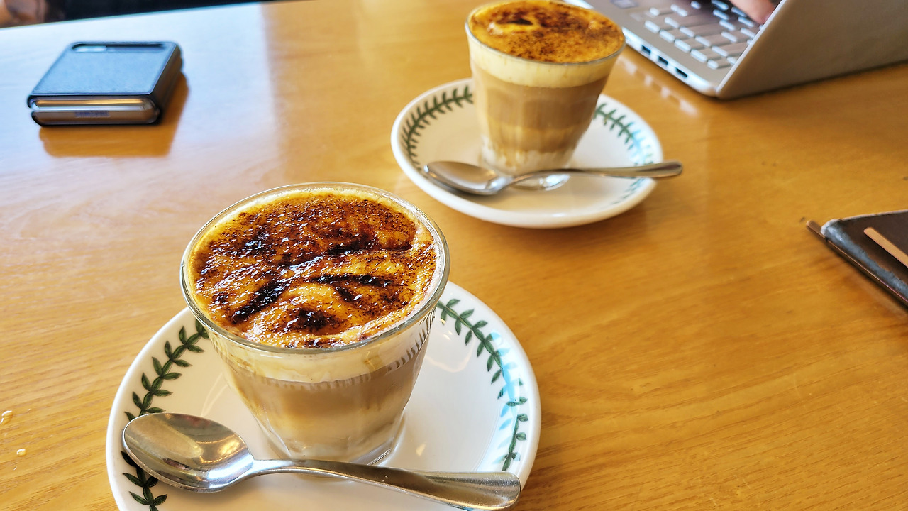 20230529 2_박이추커피_the30_바닷가 (6).jpg