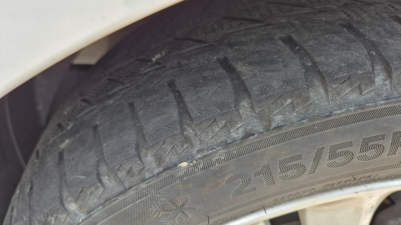 1614. KakaoTalk_20250714_170356718_앞타이어.jpg